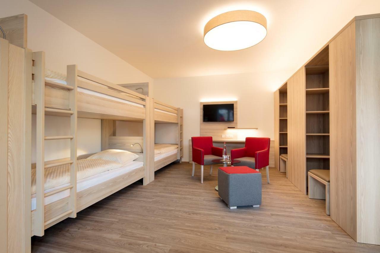 Hotel Gudrun Ридлинген Экстерьер фото